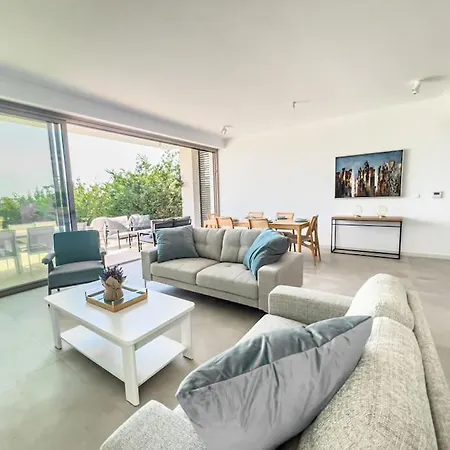 Azure Breeze Villa - Roof Garden & Sea Views Protaras Exterior photo