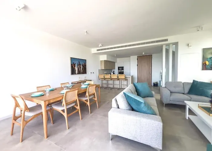 Azure Breeze Villa - Roof Garden & Sea Views