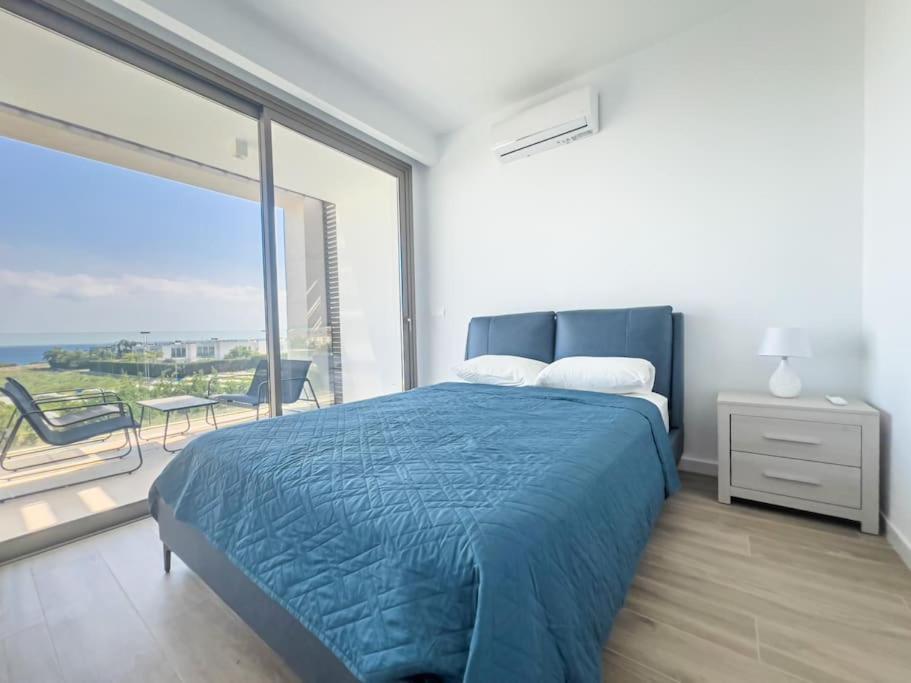 Azure Breeze - Roof Garden & Sea Views Βίλα